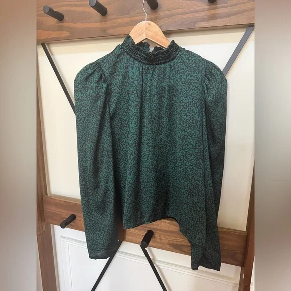 EUC size Medium Anthropologie Self Contrast Puff sleeve blouse - Picture 4 of 6